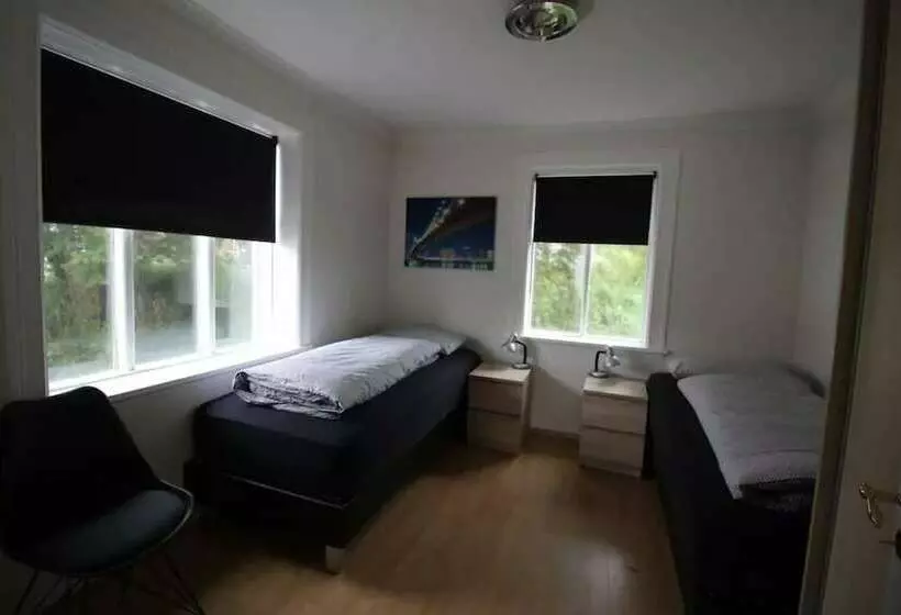 هتل Steinaskjól Guesthouse