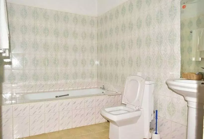 Westwood Hotel Nyeri