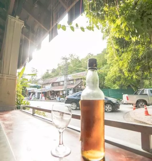 هتل Y Not Laos Hostel