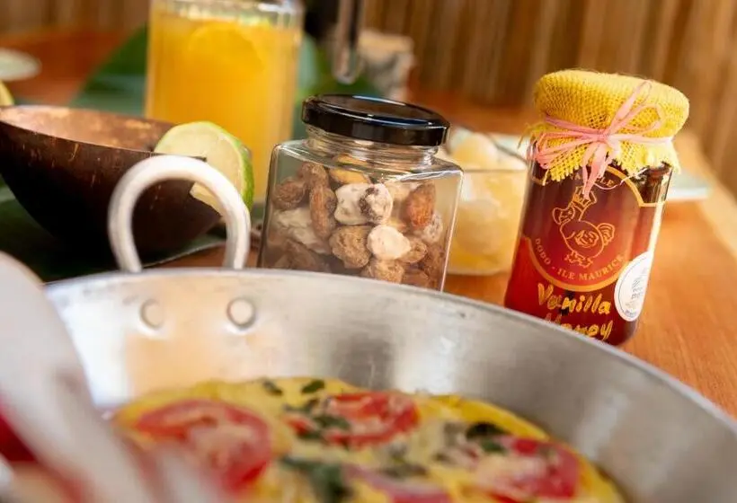 تختخواب و صبحانه La Maison Ojas Eco Lodges   Your Journey To Well Being