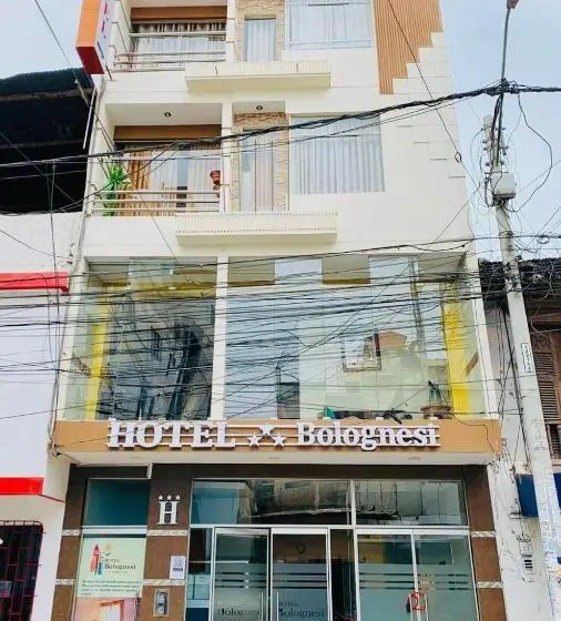 هتل Bolognesi Tumbes