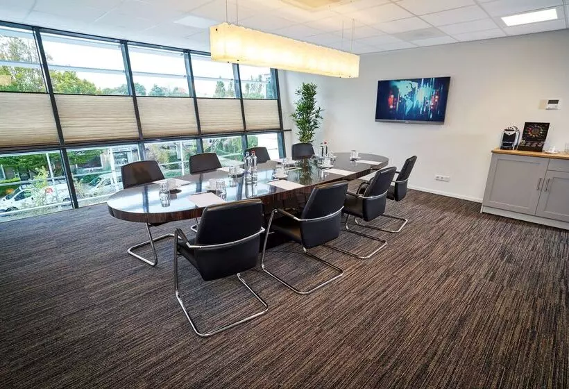 Amrâth Apart Hotel Schiphol Badhoevedorp