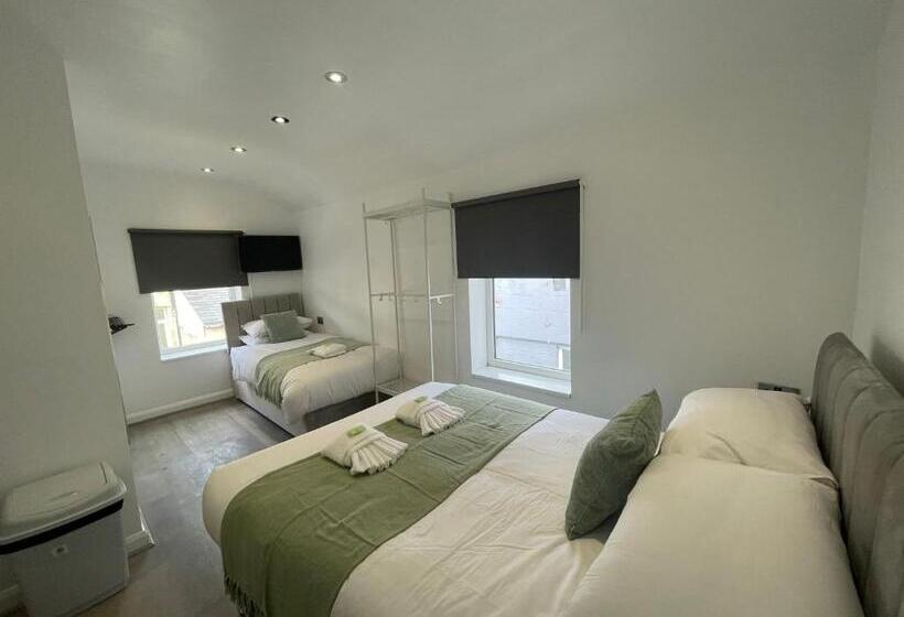 Araan House Hotel Families And Couples Only