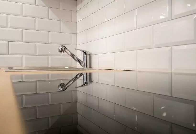 هتل Bank Pokoi