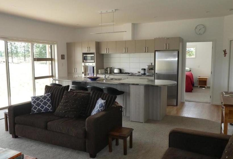 בית מלון כפרי Ben Ohau Vista