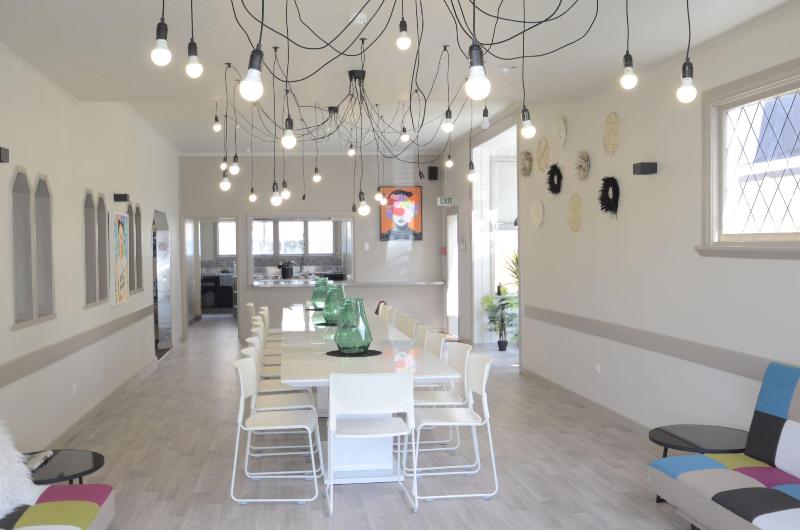 Hotel Bridge Backpackers