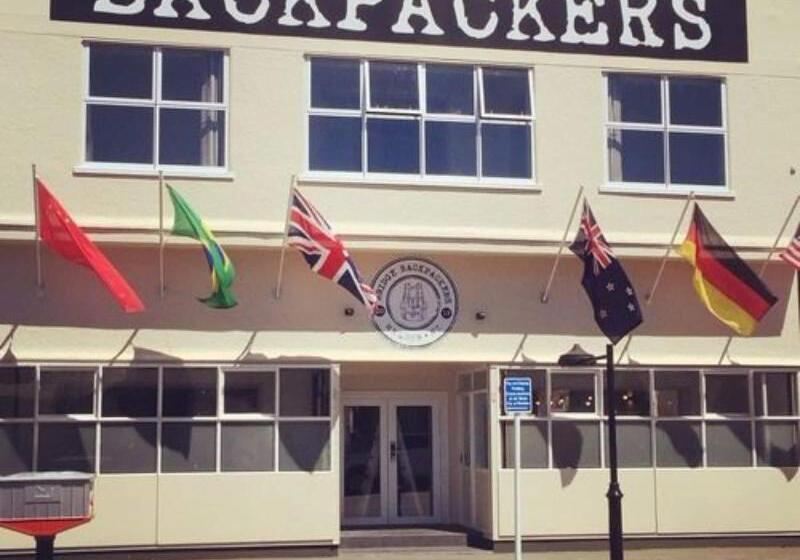 Hotel Bridge Backpackers