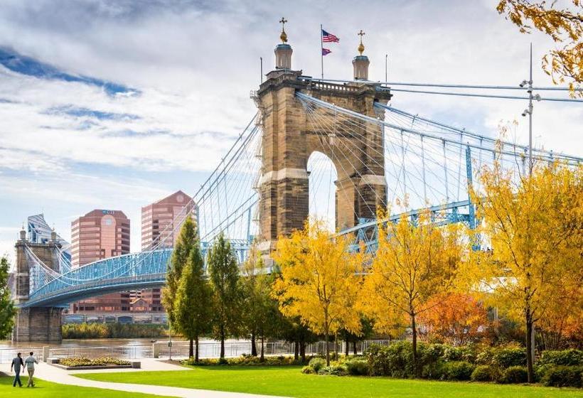 فندق Current At The Banks