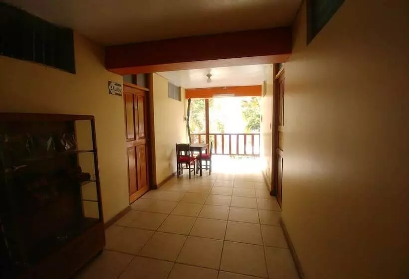 هتل Hostal Hatun Wasi