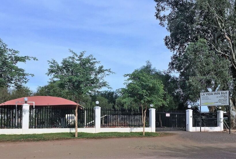هتل La Vida B&b, Self Catering And Camping