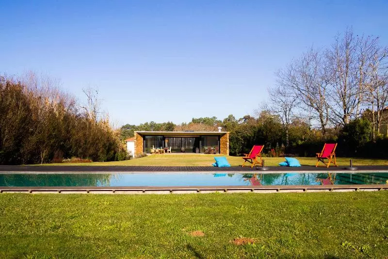 هتل Liiiving In Caminha Lawny Pool House