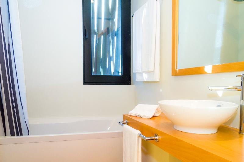 هتل Liiiving In Caminha Lawny Pool House