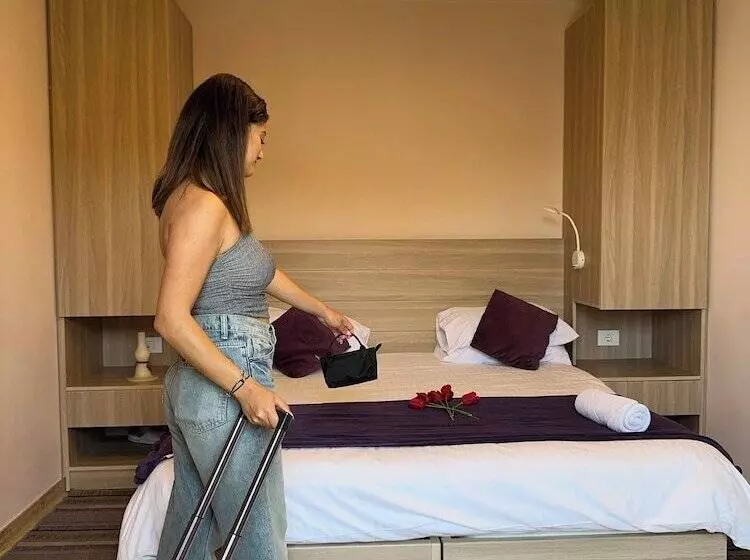 هتل Lo Guest Suites