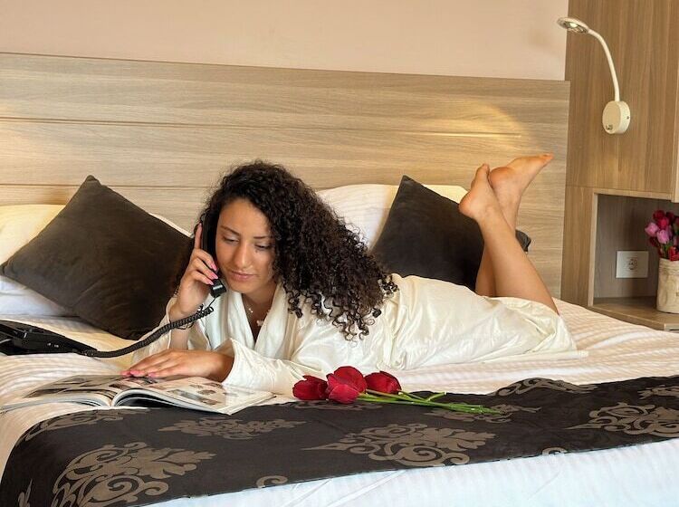 هتل Lo Guest Suites