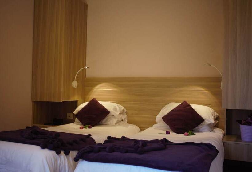 هتل Lo Guest Suites