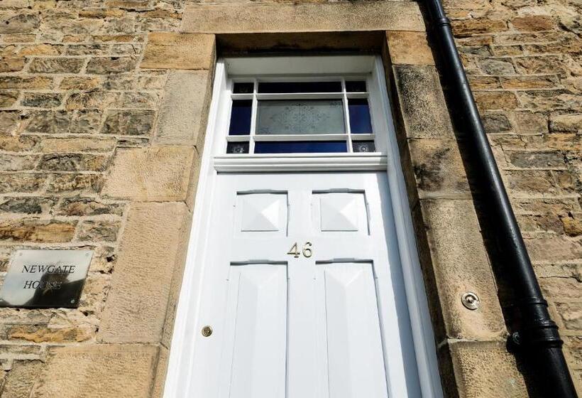 ホテル Newgate House