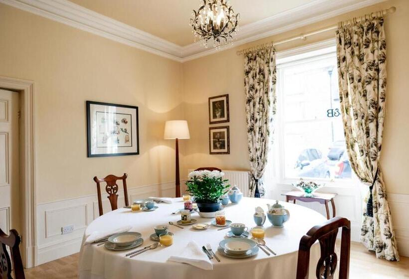 ホテル Newgate House