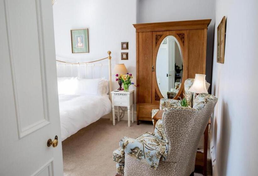 ホテル Newgate House