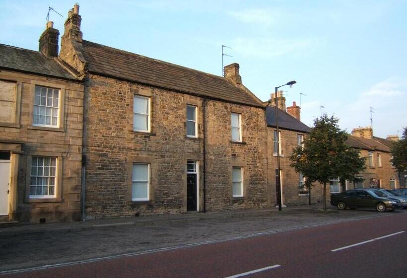 ホテル Newgate House