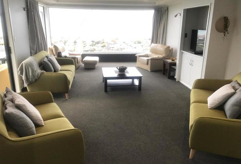 בית מלון כפרי Oamaru Holiday Homes 92 Aln Street