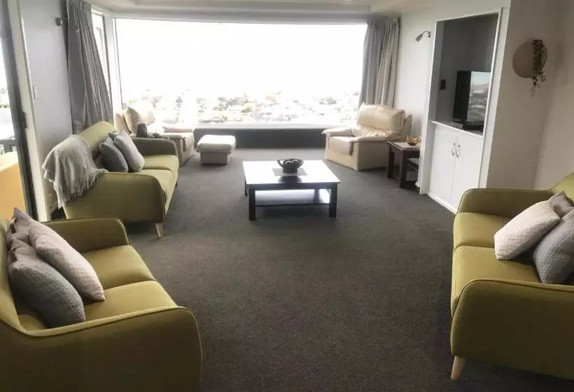 Hotelli Oamaru Holiday Homes 92 Aln Street