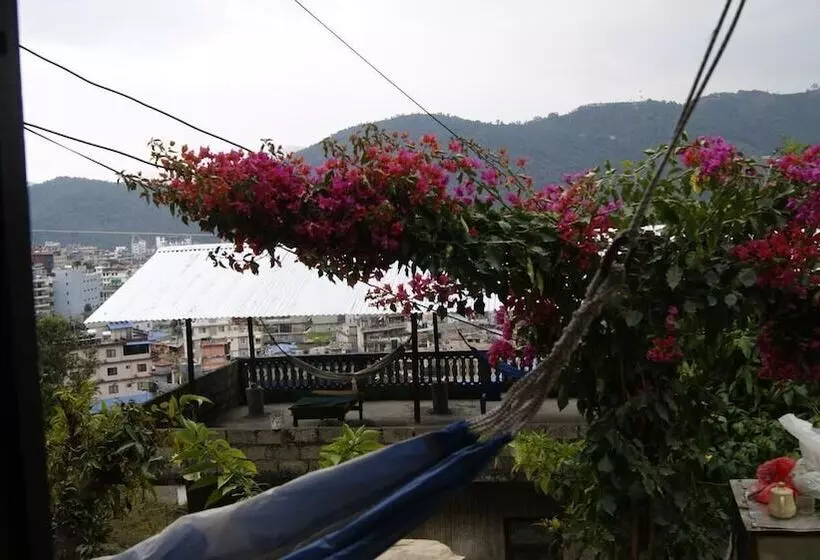 هتل Peace Guest House