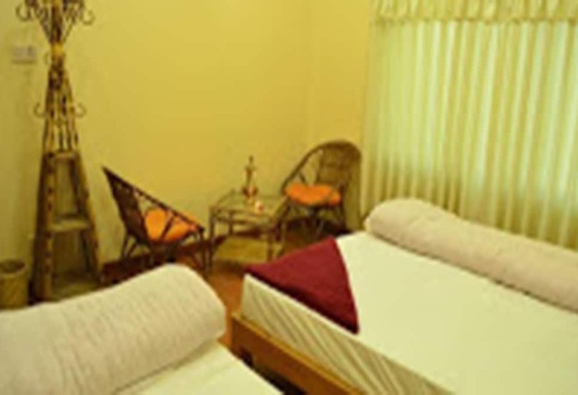 هتل Peace & Joy Guest House