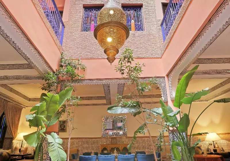 هتل Riad Luzia