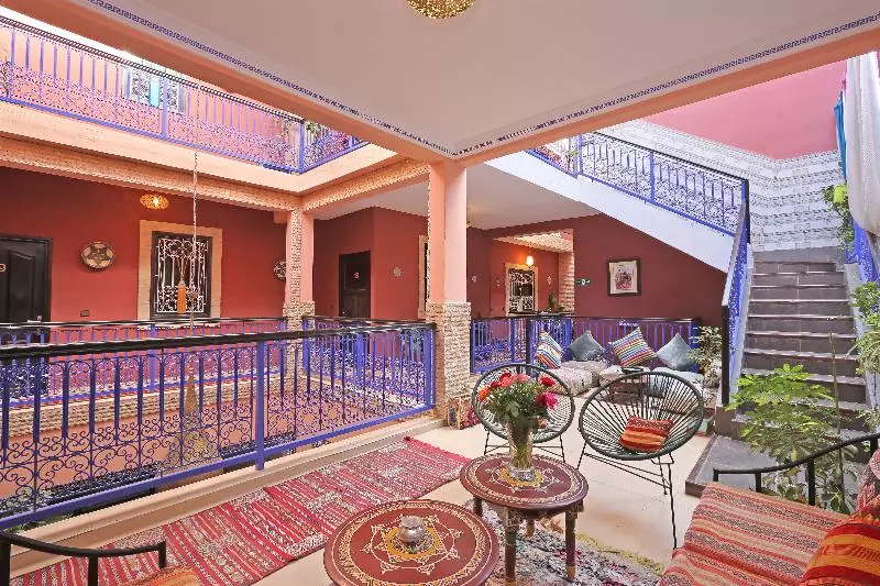 هتل Riad Luzia