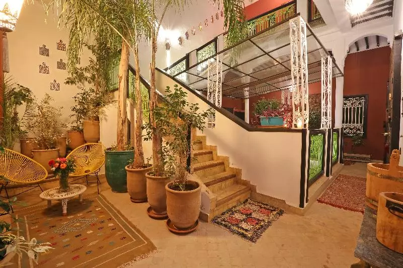 هتل Riad Luzia