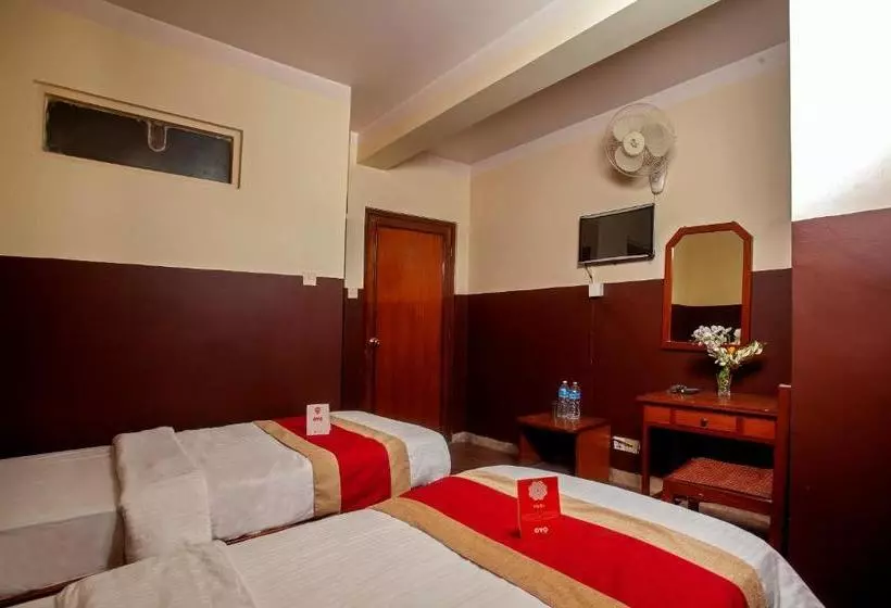 هتل Spot On 169  Cosmic