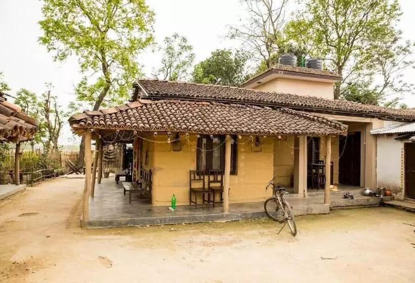 هتل Tharu 20for7 Holiday House