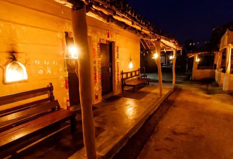هتل Tharu 20for7 Holiday House