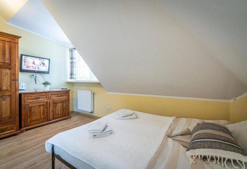 בית מלון כפרי Willa Fryzowiczówka