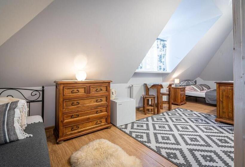 בית מלון כפרי Willa Fryzowiczówka