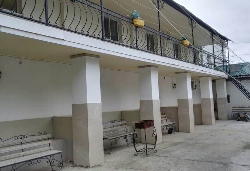 Admiral Hotel   Hostel