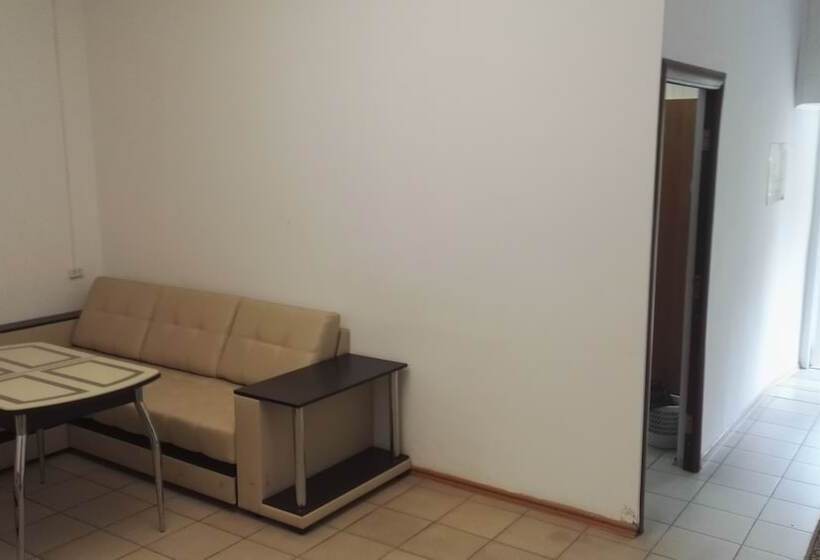 Admiral Hotel   Hostel