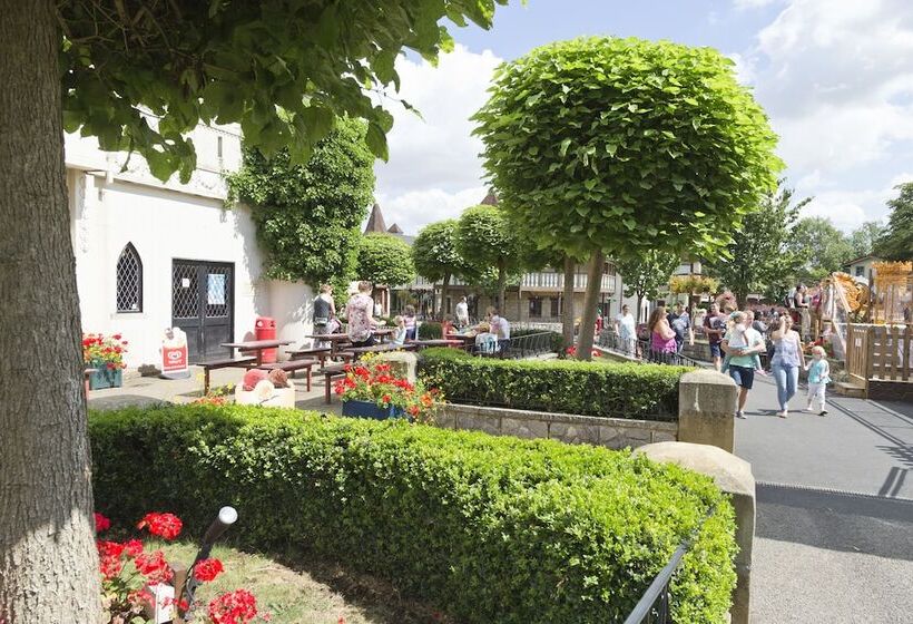 فندق Adventurer's Village Milton Keynes