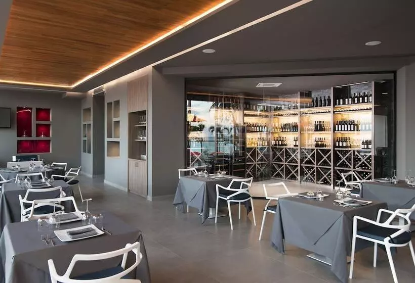 Hotelli Boca Beach Residence