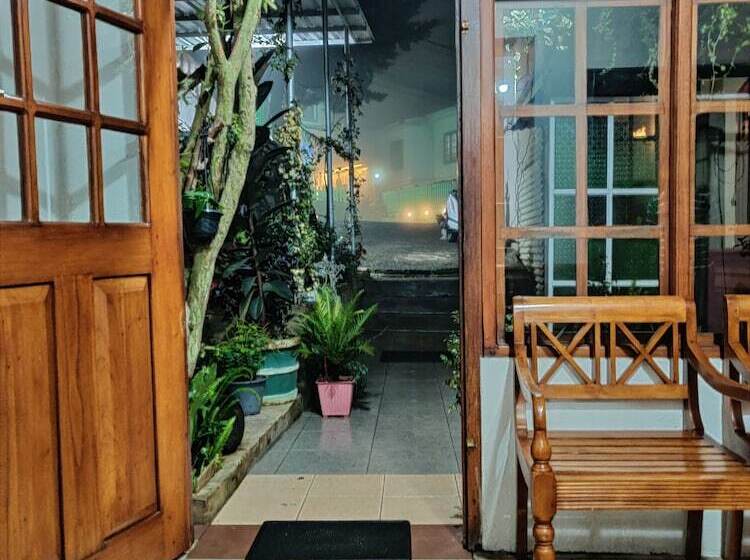 فندق Carnation Rest