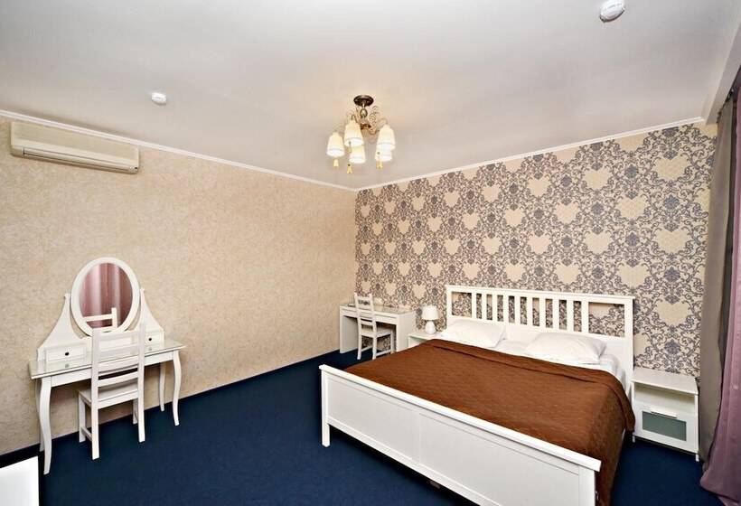 ホテル Denisovsky Dvorik