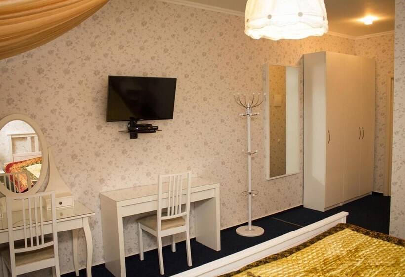 ホテル Denisovsky Dvorik