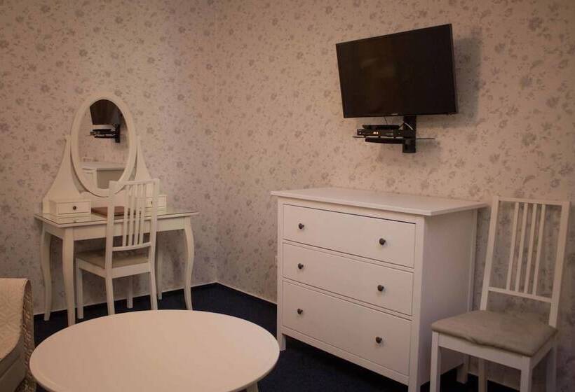 ホテル Denisovsky Dvorik