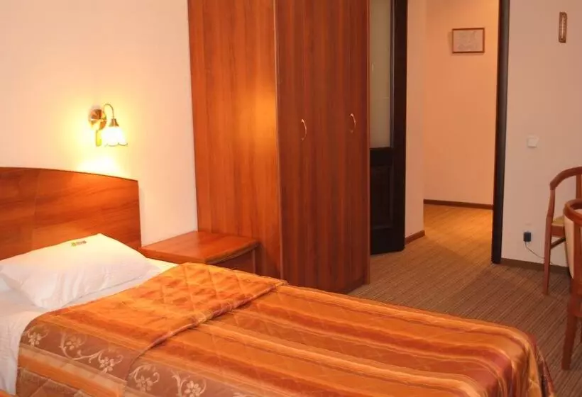 ホテル Friedental