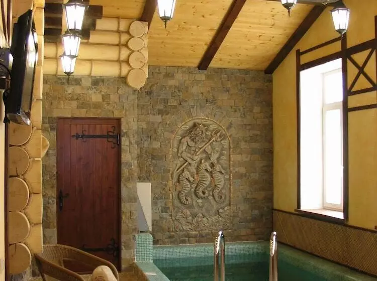 هتل Guest House Konyushenniy Dvor