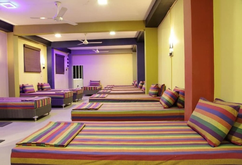 בית מלון כפרי Kandy City Rooms & Hostel