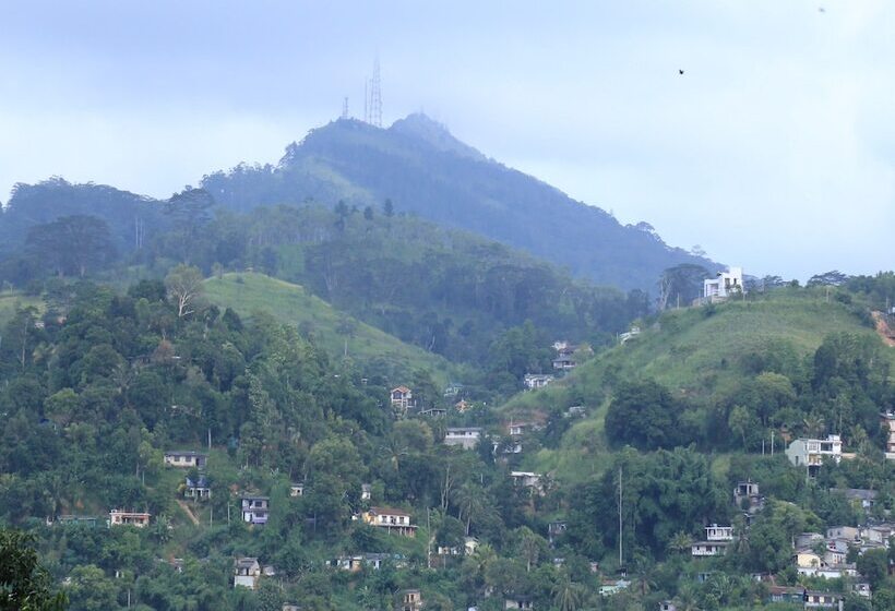 בית מלון כפרי Kandy City Rooms & Hostel