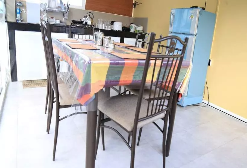 هتل Kandy City Rooms & Hostel