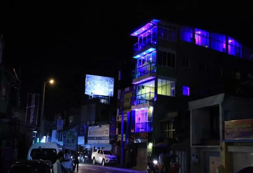 هتل Kandy City Rooms & Hostel