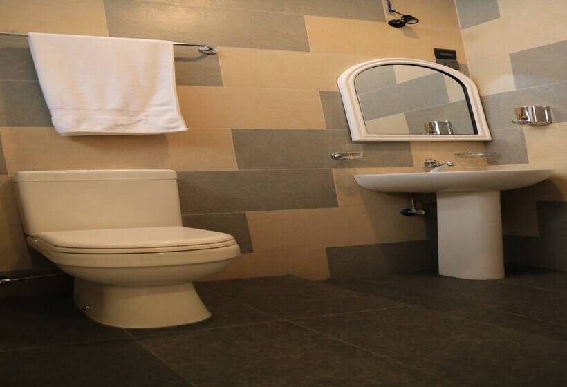 בית מלון כפרי Kandy City Rooms & Hostel